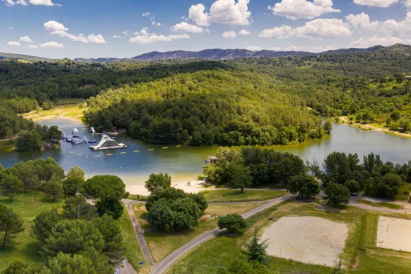 Vue aérienne du lac de la Cavayère - Carcassonne