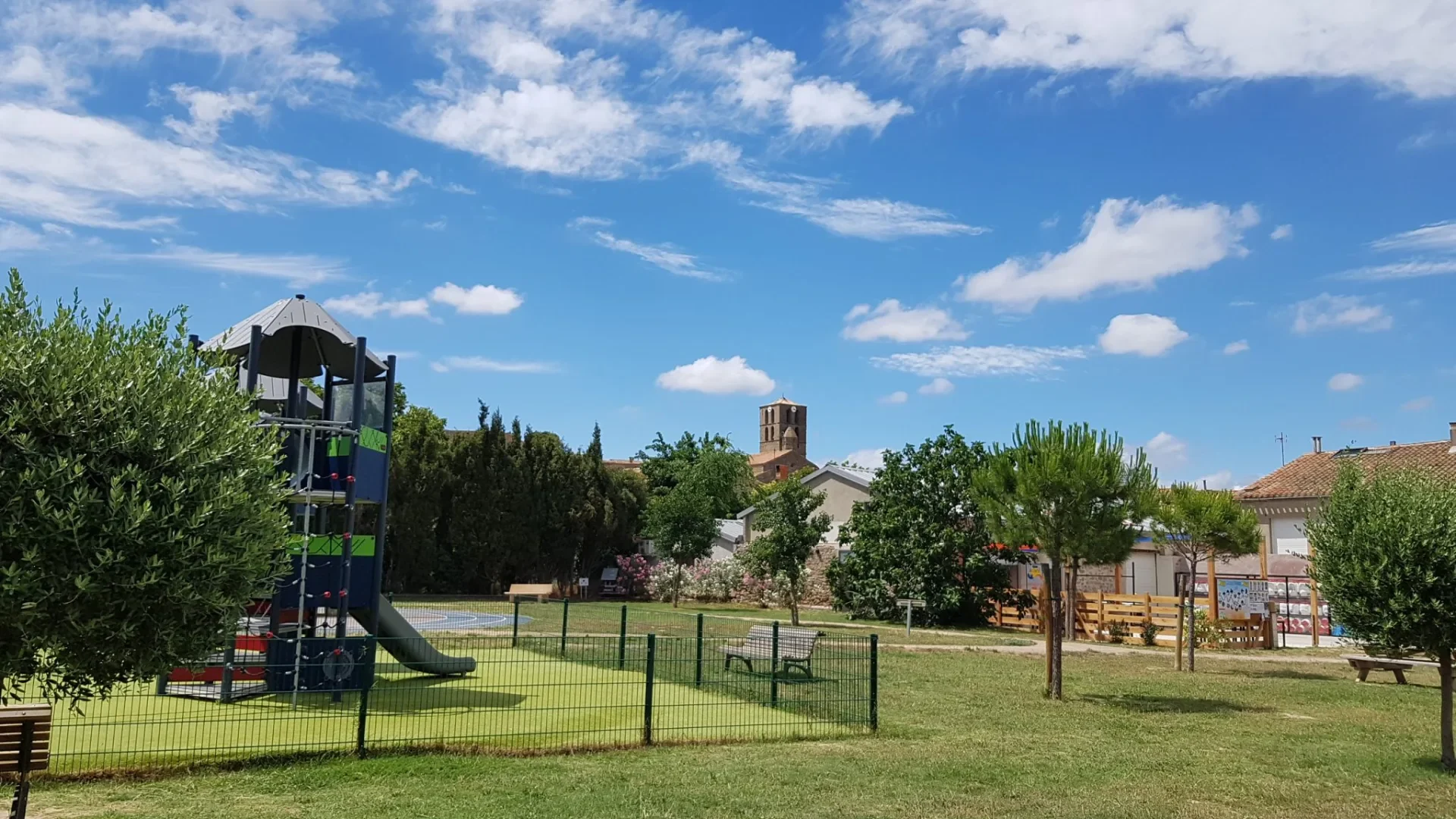 aires de jeux autour de carcassonne