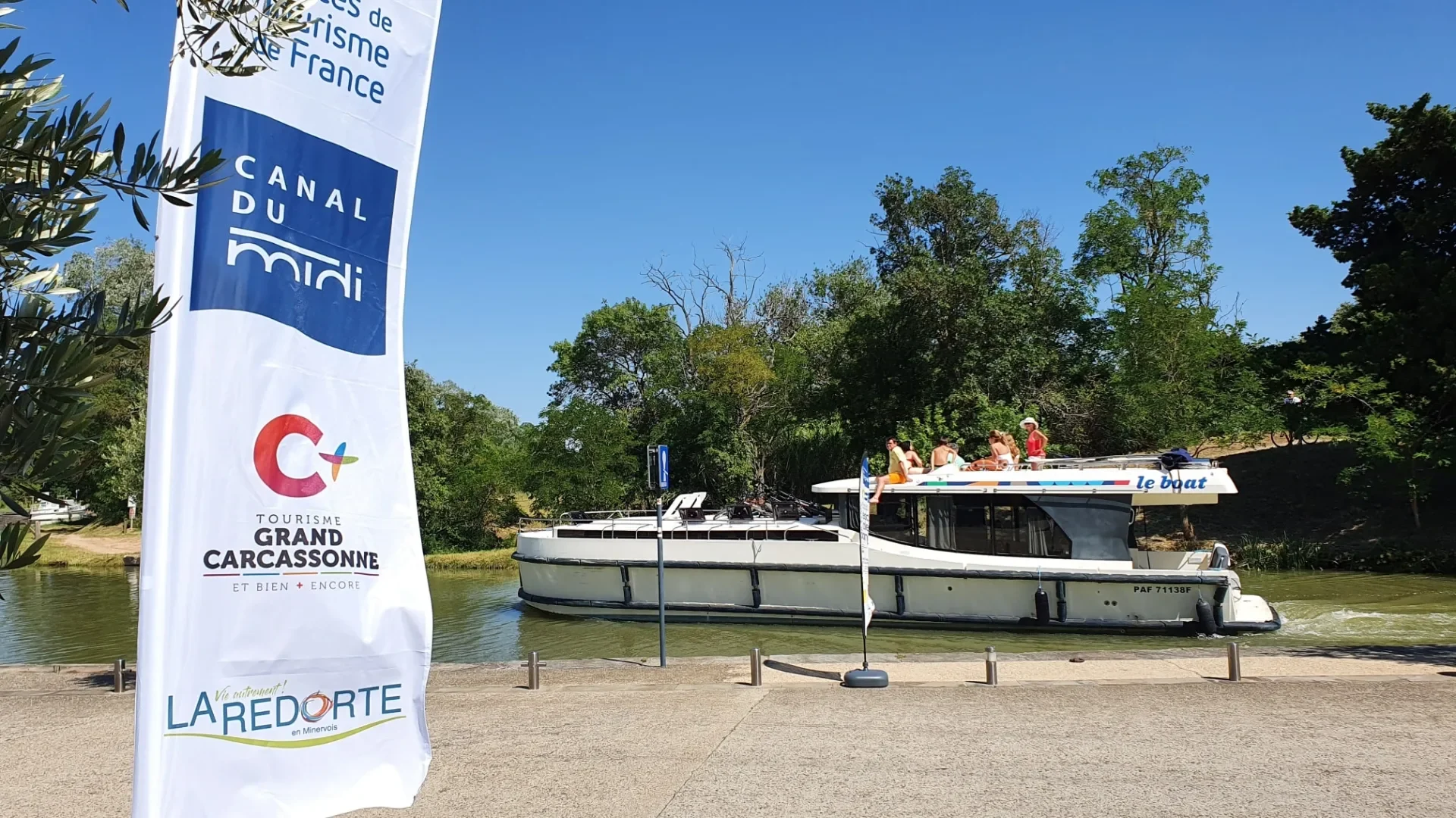 La redorte, halte canal du midi , amarrage de bateaux