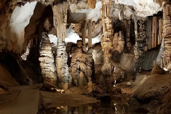 Grotte de Limousis, site à visiter dans l'Aude, pres de Carcassonne