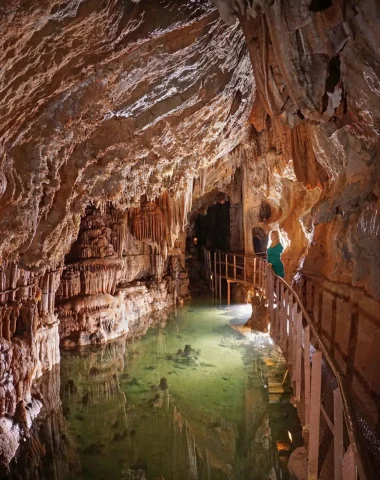 Grotte de Limousis, site à visiter dans l'Aude, pres de Carcassonne